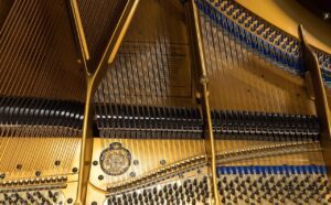 home-pianos-slider-WE-BUY-PINAOS-optim